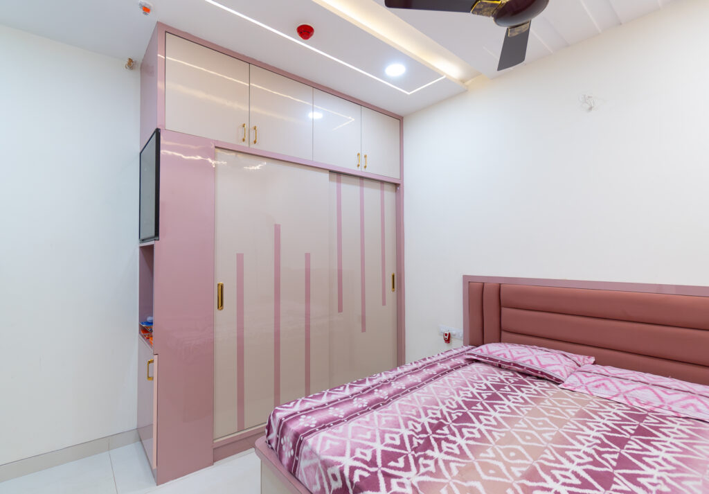 Smart Wardrobe Design Ideas for Organized and Stylish Modern Bedrooms